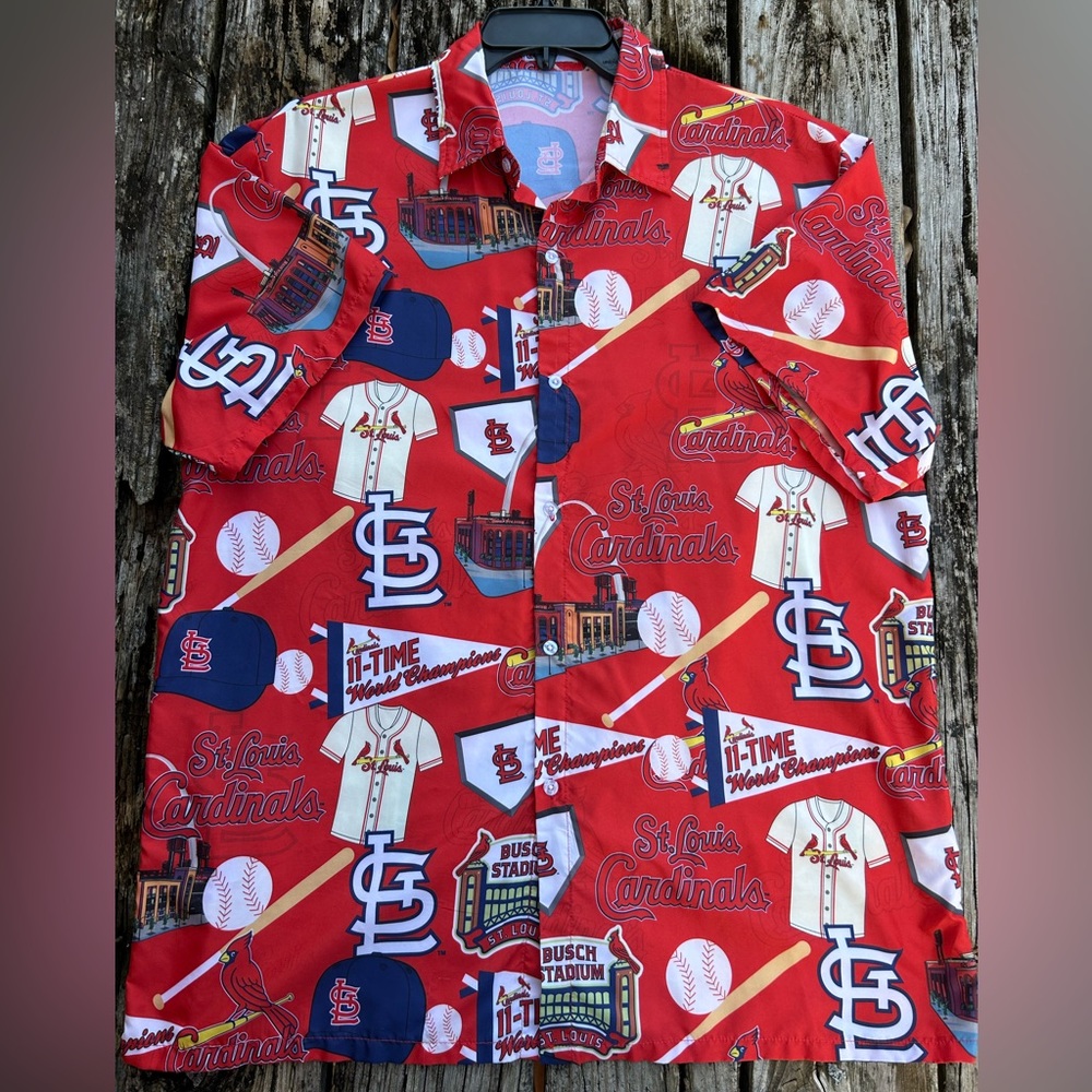 St. Louis Cardinals MLB Major League Baseball Short Sleeve Button Down Shirt - Picture 3 of 11